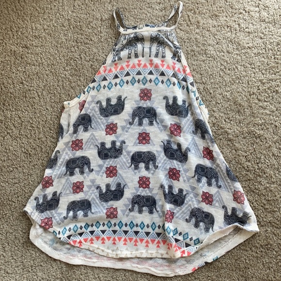 Assorted Tank Top Bundle - Picture 2 of 11